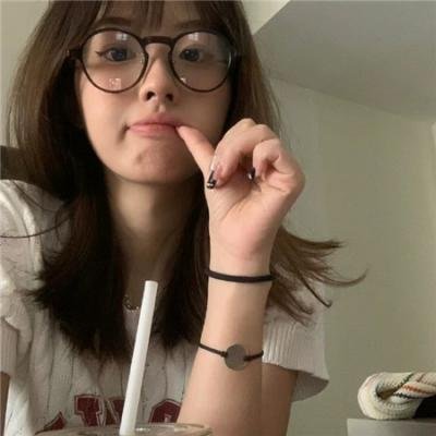 嘲笑的淑女